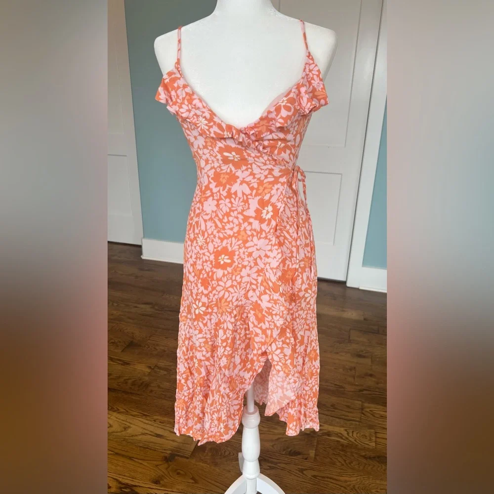 MinkPink Size XS Marli Midi Floral Wrap Dress - Picture 4 of 8